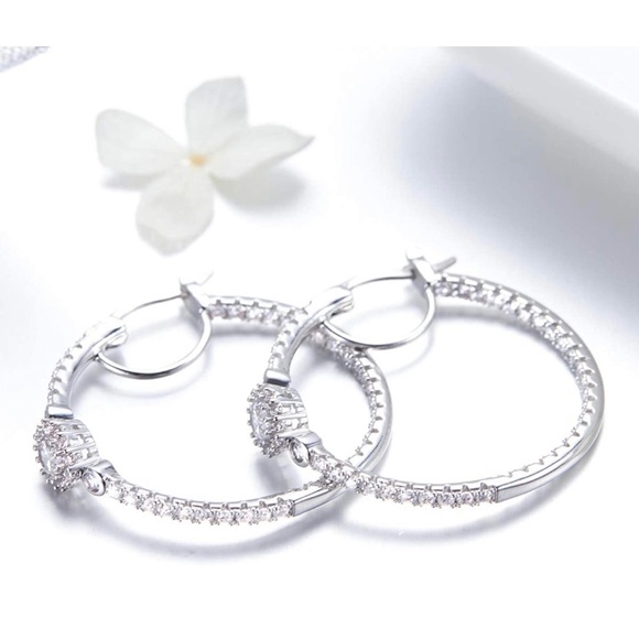 NWT 4A CZ Swarovski Sterling Silver Hoop Earrings - Picture 5 of 5